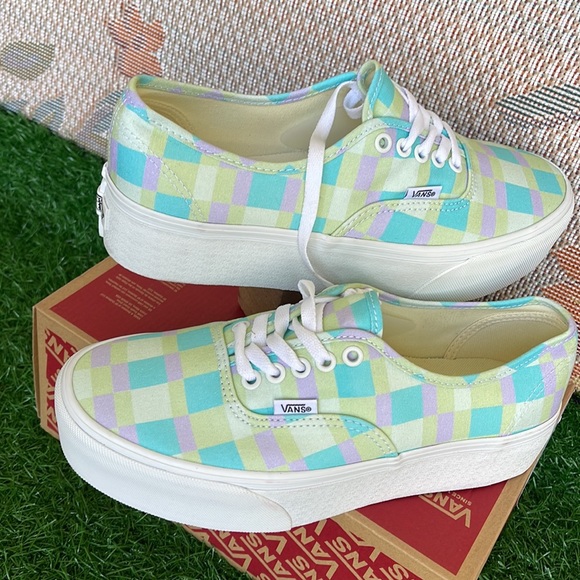 Vans WMNS Authentic Stacked
Pastel Picnic Mixed Plaid
VN0A5KXXPPS
Platfo… - Picture 11 of 16